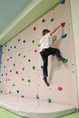 Climbing walls